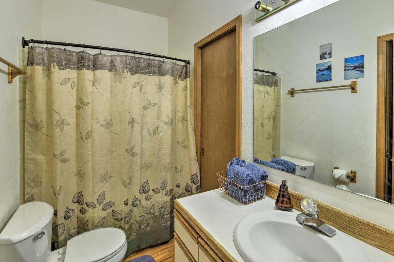 Spacious Family Home With Deck And Million-Dollar View Anchorage Exterior foto
